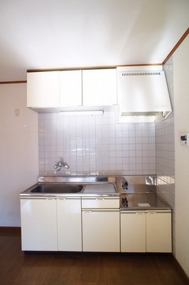 Kitchen. Convenient wide kitchen ☆