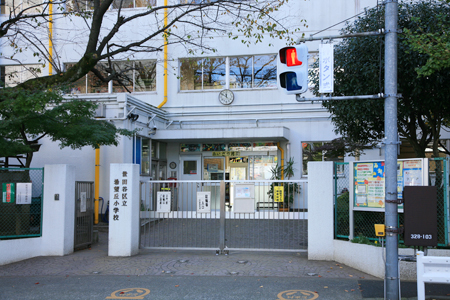 Primary school. 638m to Setagaya Ward Kibogaoka elementary school (elementary school)