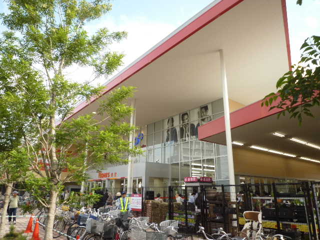 Shopping centre. Shimachu Co., Ltd. 800m until the (shopping center)