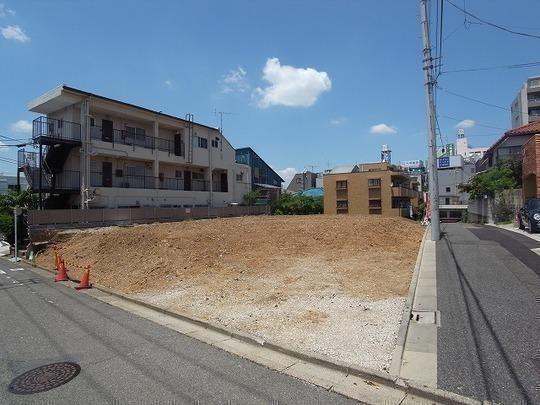 Local photos, including front road. Local as seen from the southwest