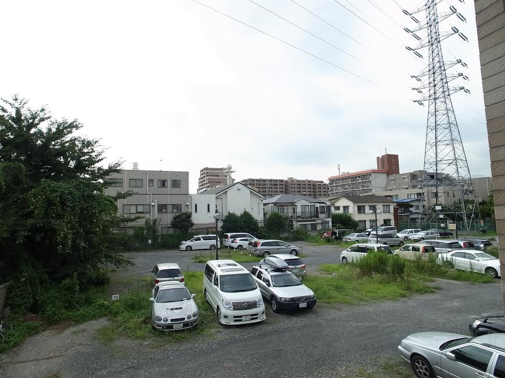 View photos from the dwelling unit. View from the site (August 2013) Shooting