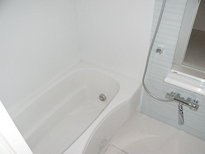 Bath. Convenient reheating hot water supply ・ It is a bathroom with bathroom drying function