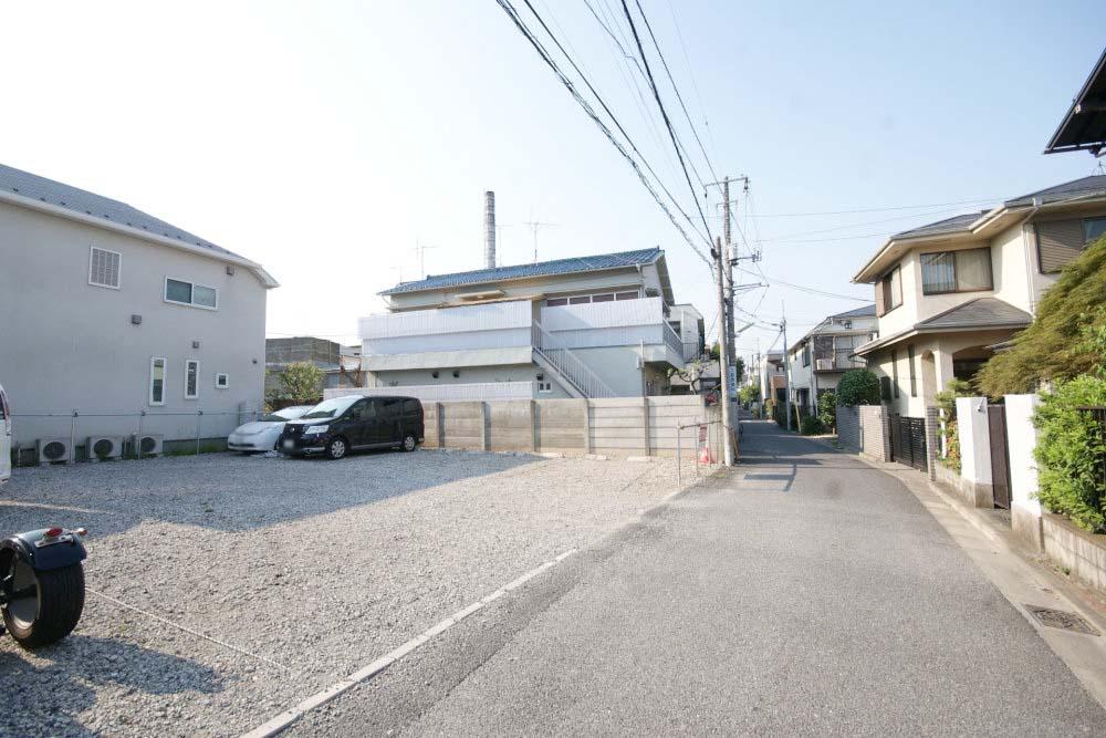 Local photos, including front road. Is an environment to be able to live calmly.