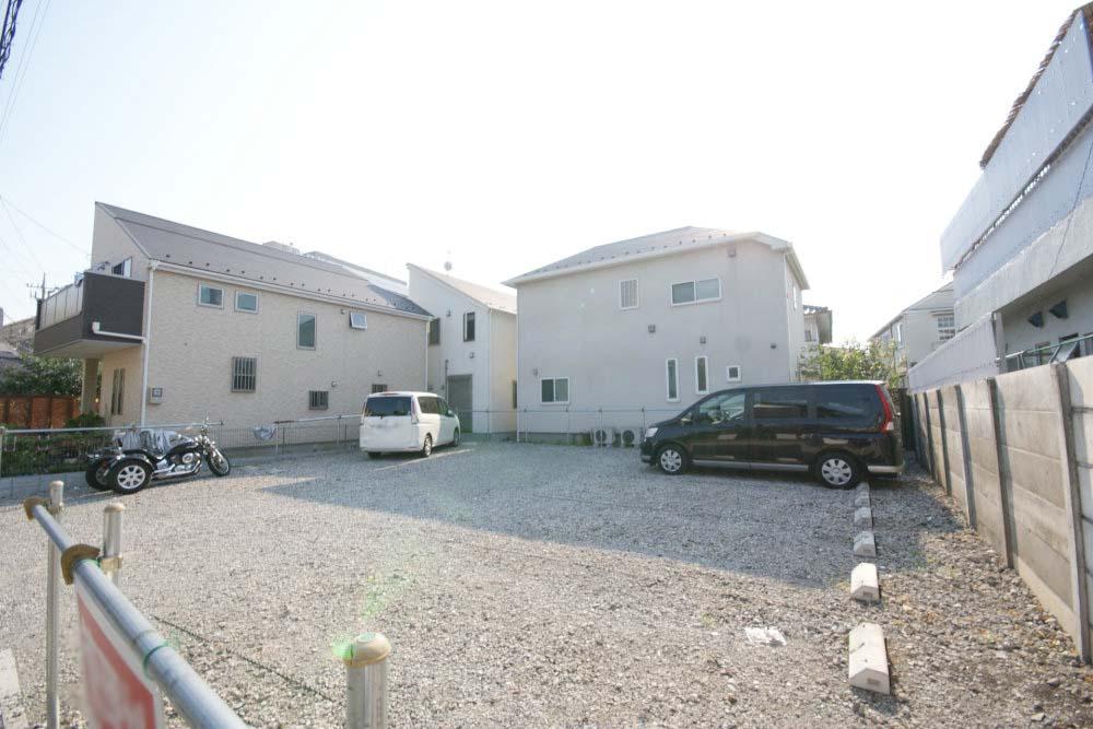 Local land photo. Less a quiet residential area of traffic. It is child-rearing in the friendly environment.