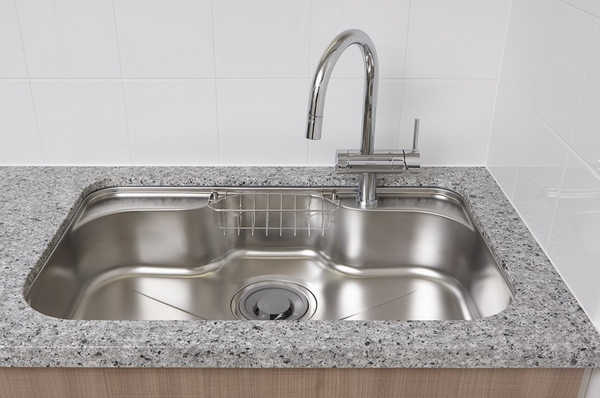 Building structure. Wide sink