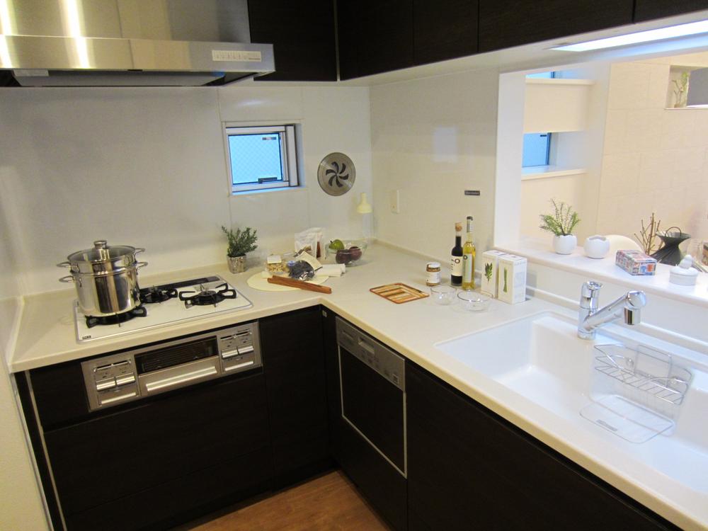 Kitchen. Dishwasher