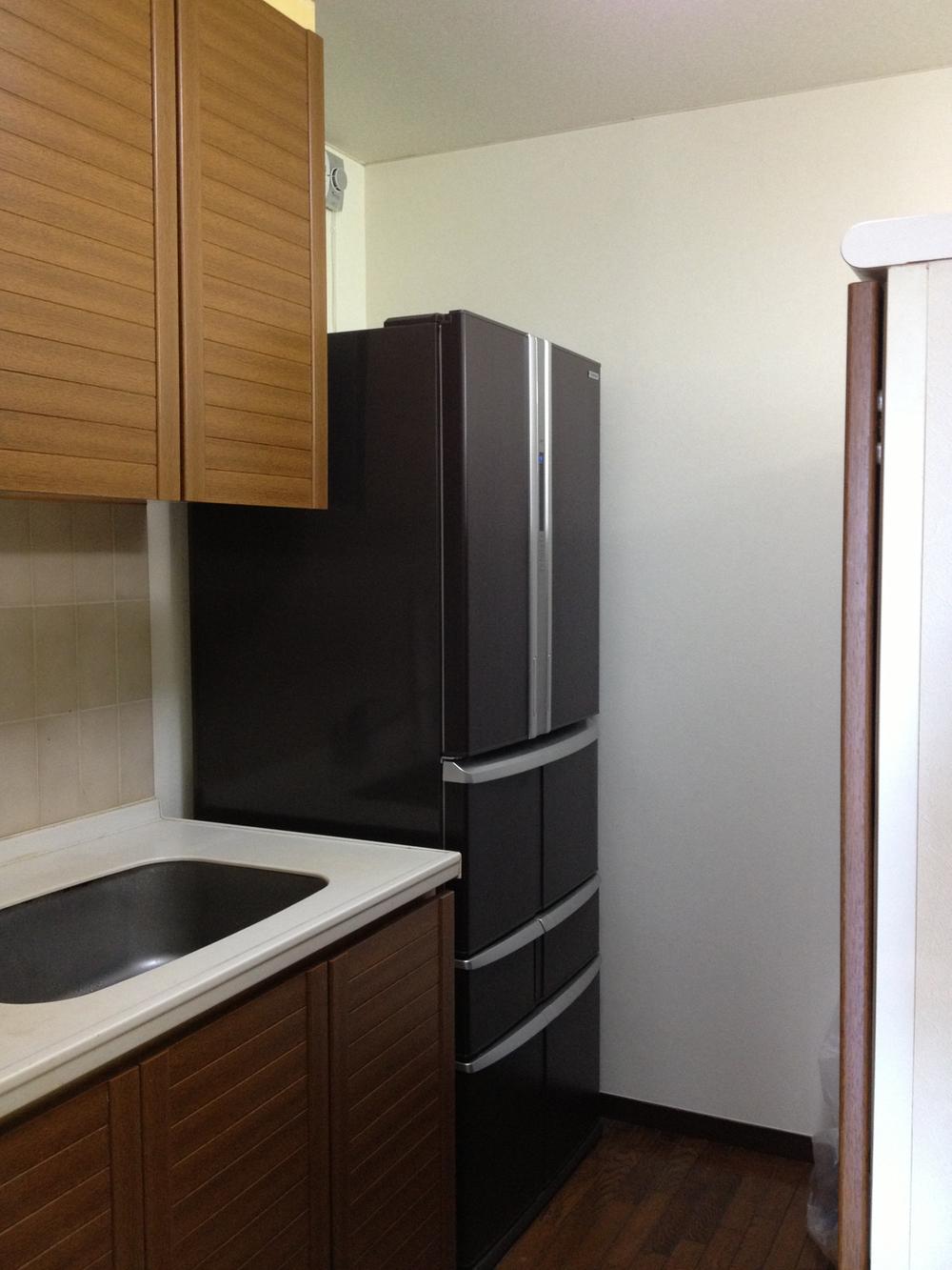 Kitchen. Wood-style system Kitchen. With cupboard of the same lineage.