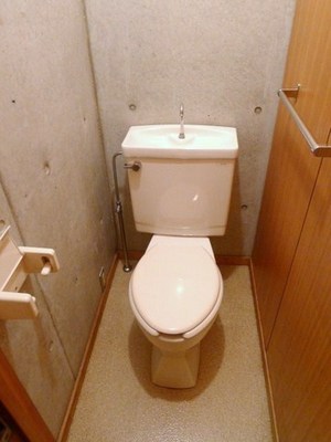 Toilet