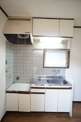 Kitchen. Two-burner stove can be installed ☆