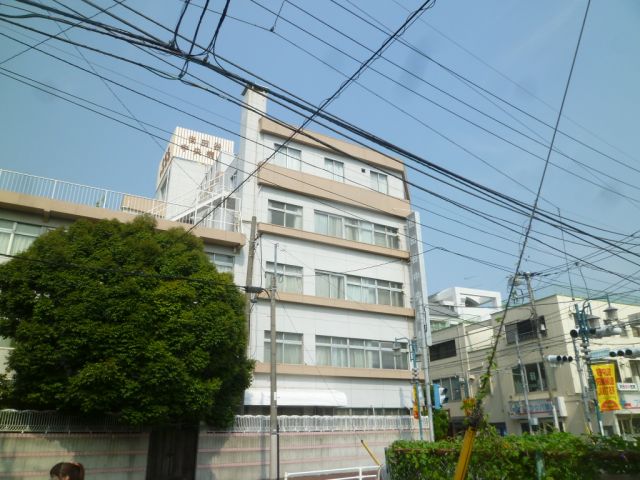 Hospital. 360m to Setagaya Central Hospital (Hospital)