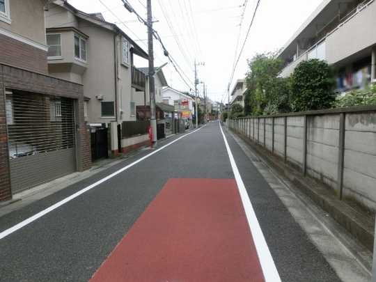 Local land photo. Front road (east → west) (1)