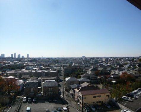 View photos from the dwelling unit. The good view at the low-rise buildings before the balcony