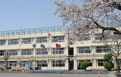 Primary school. 232m to Setagaya Ward Shirota Elementary School