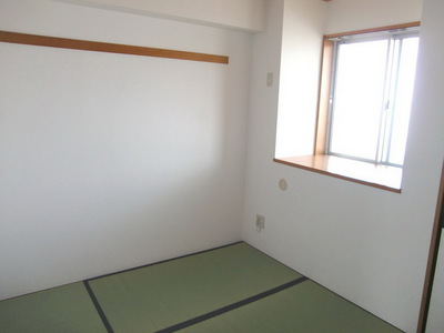 Other Equipment. It will calm and there is a Japanese-style room