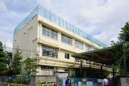 Primary school. Osan to elementary school 1166m