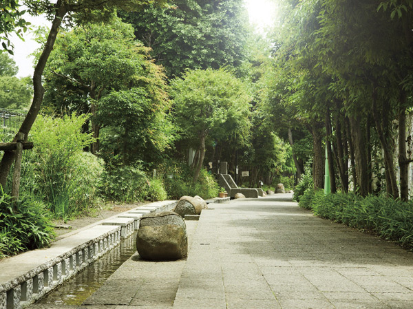 Surrounding environment. Jakuzure River bike Pedestrian (about 420m, 6-minute walk)