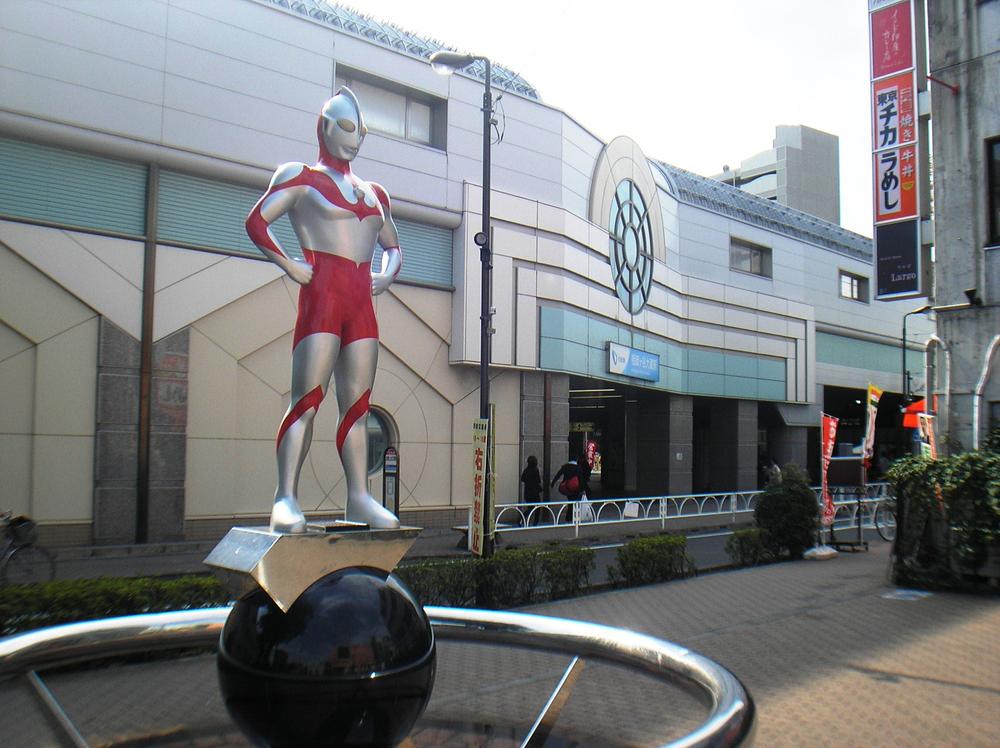 station. Nearest station is a 13-minute walk in the Odakyu line "Soshiketani Finance" station. Is that the One who watch the bustle of a shopping district around the station ・  ・  ・