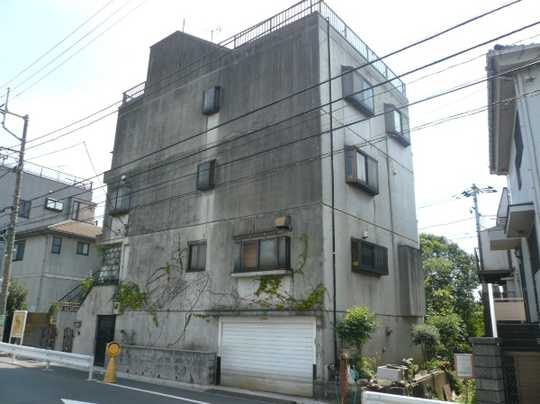 Local appearance photo. It is a reinforced concrete.