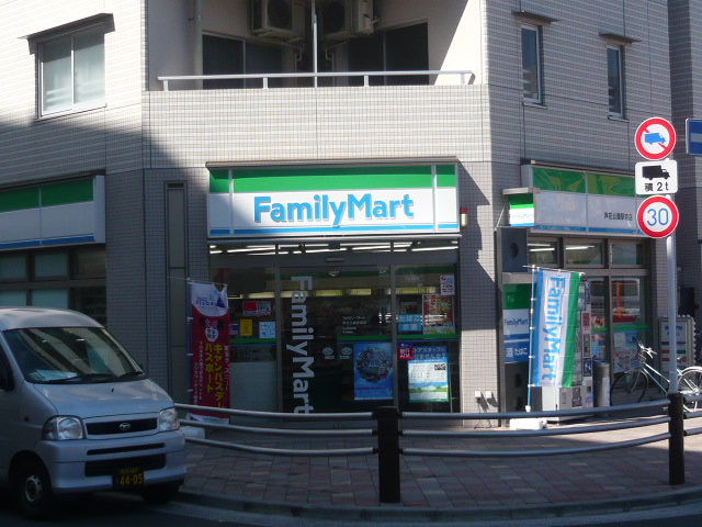 Convenience store. FamilyMart Roka park Ekiminami store up (convenience store) 178m