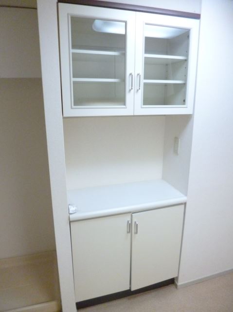 Other room space. Cupboard