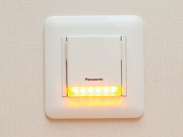 Other.  [Foot security lighting] Installing the LED type foot security lighting of battery built-in within the dwelling unit. Automatic lighting during a power outage, It illuminates the corridor. It can also be used as a flashlight of emergency to remove.