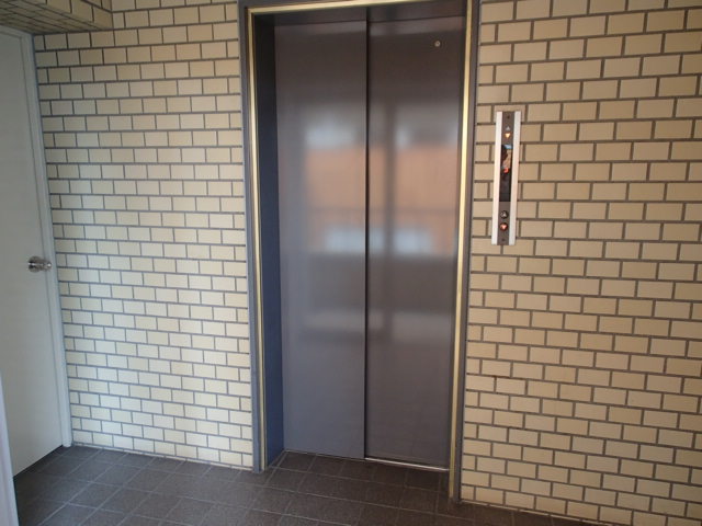 Other common areas. Elevator