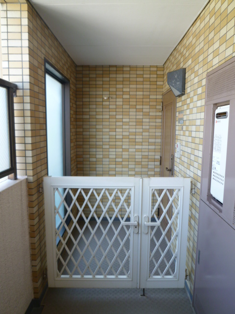 Entrance. Entrance porch