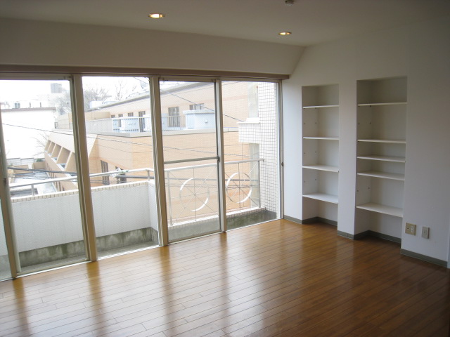 Living and room
