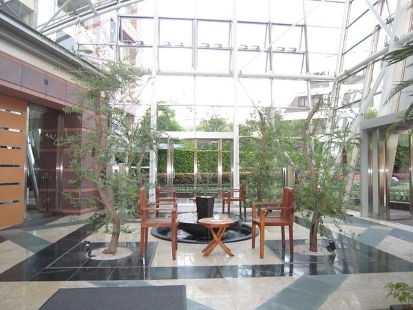 Other common areas. Sub Entrance