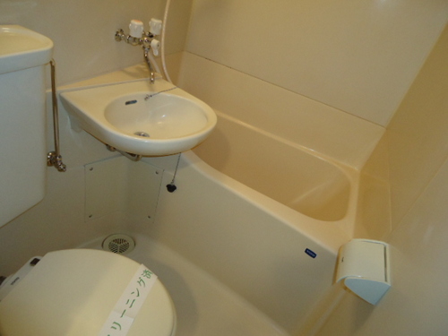 Bath. 3-point unit