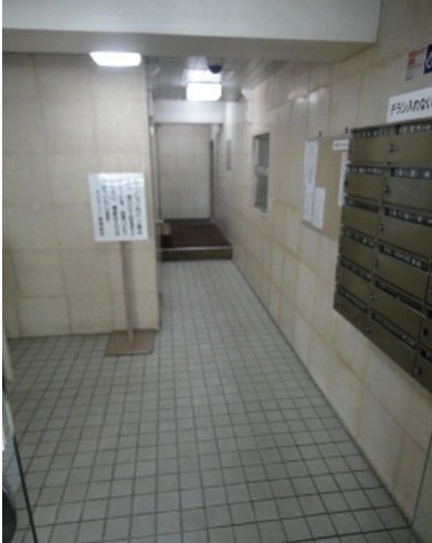 lobby. Communal area is a large-scale repairs already
