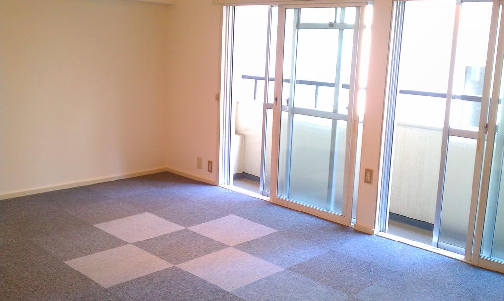 Living and room. Also to reform the beauty room interior ☆