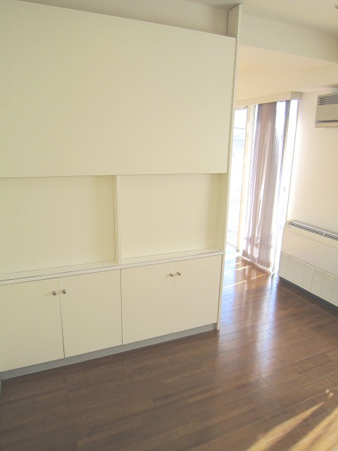Living and room