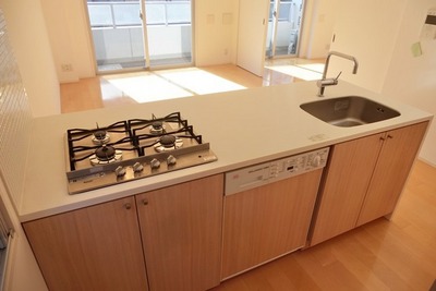 Kitchen. 4-neck gas system Kitchen