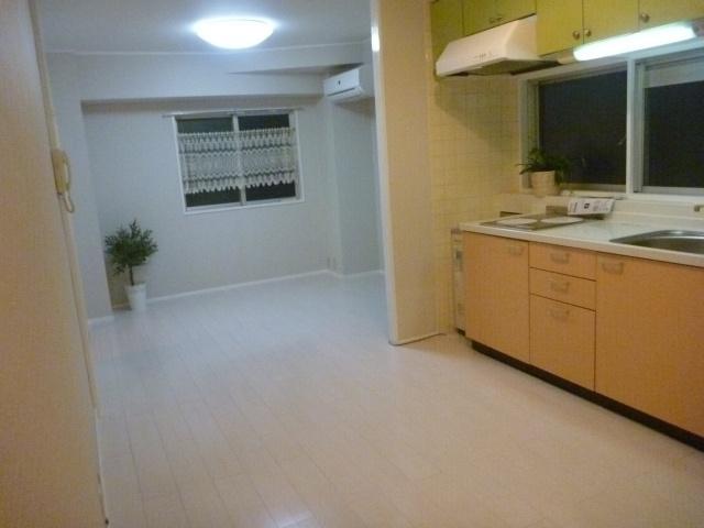 Living. Green Capital Hiroo
