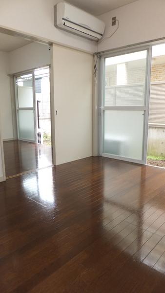 Living and room