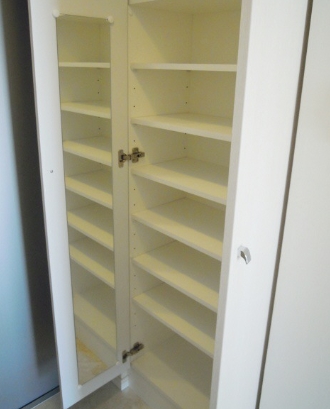 Entrance. Shoes BOX