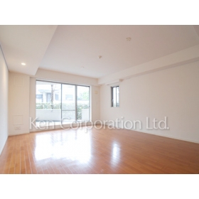 Living and room. Shoot the same type the first floor of the room. Specifications may be different.