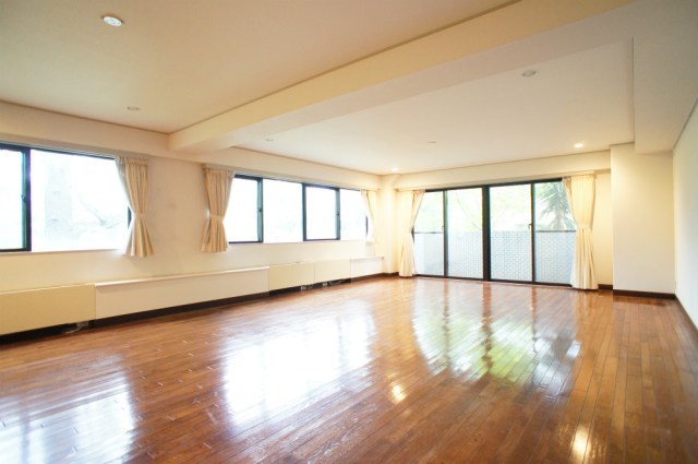 Living and room