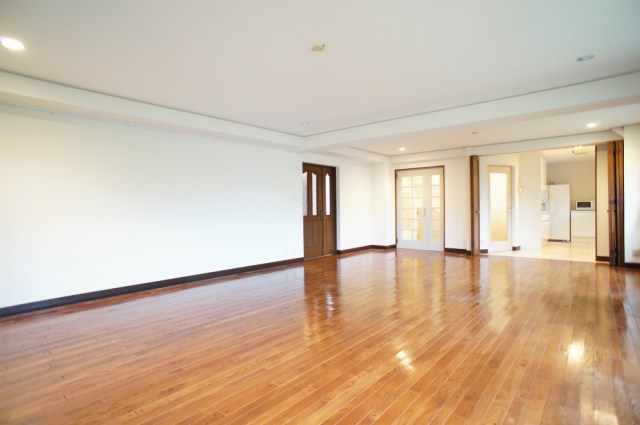 Living and room