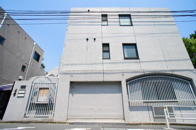 Entrance. Entrance