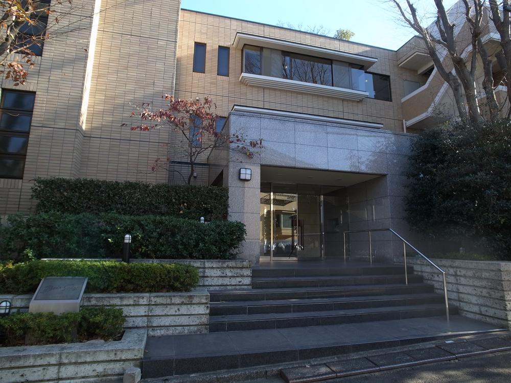 Entrance. Common areas (December 2013) Shooting