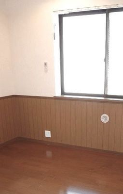 Other room space. auto lock Built shallow