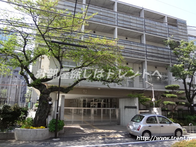 Junior high school. Municipal Nishi 2207m up to junior high school (junior high school)