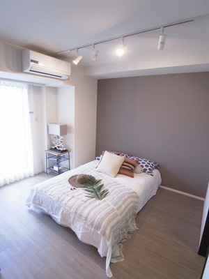 Other room space. The main bedroom is also spacious 6.7 Pledge