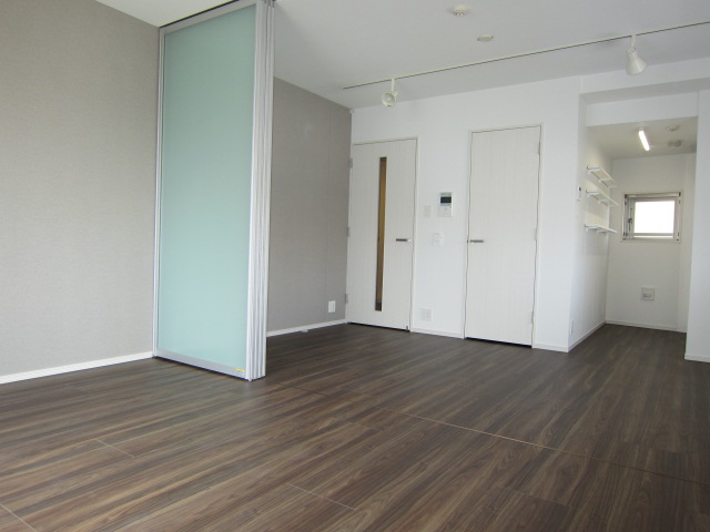 Living and room