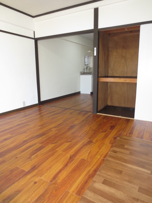 Living and room