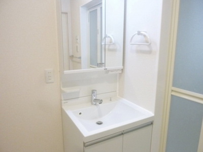 Washroom. Washroom