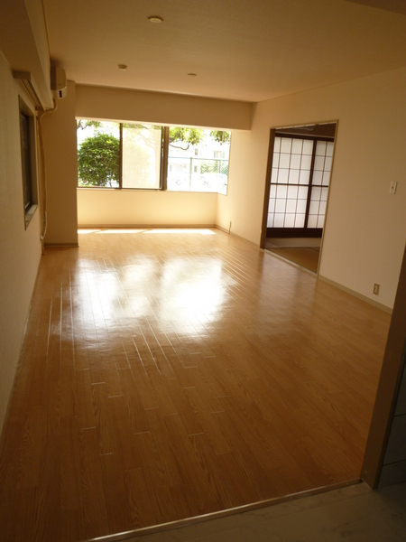 Living and room