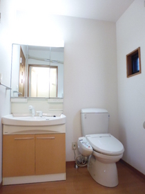 Washroom. Happy independence basin ・ Dressing room